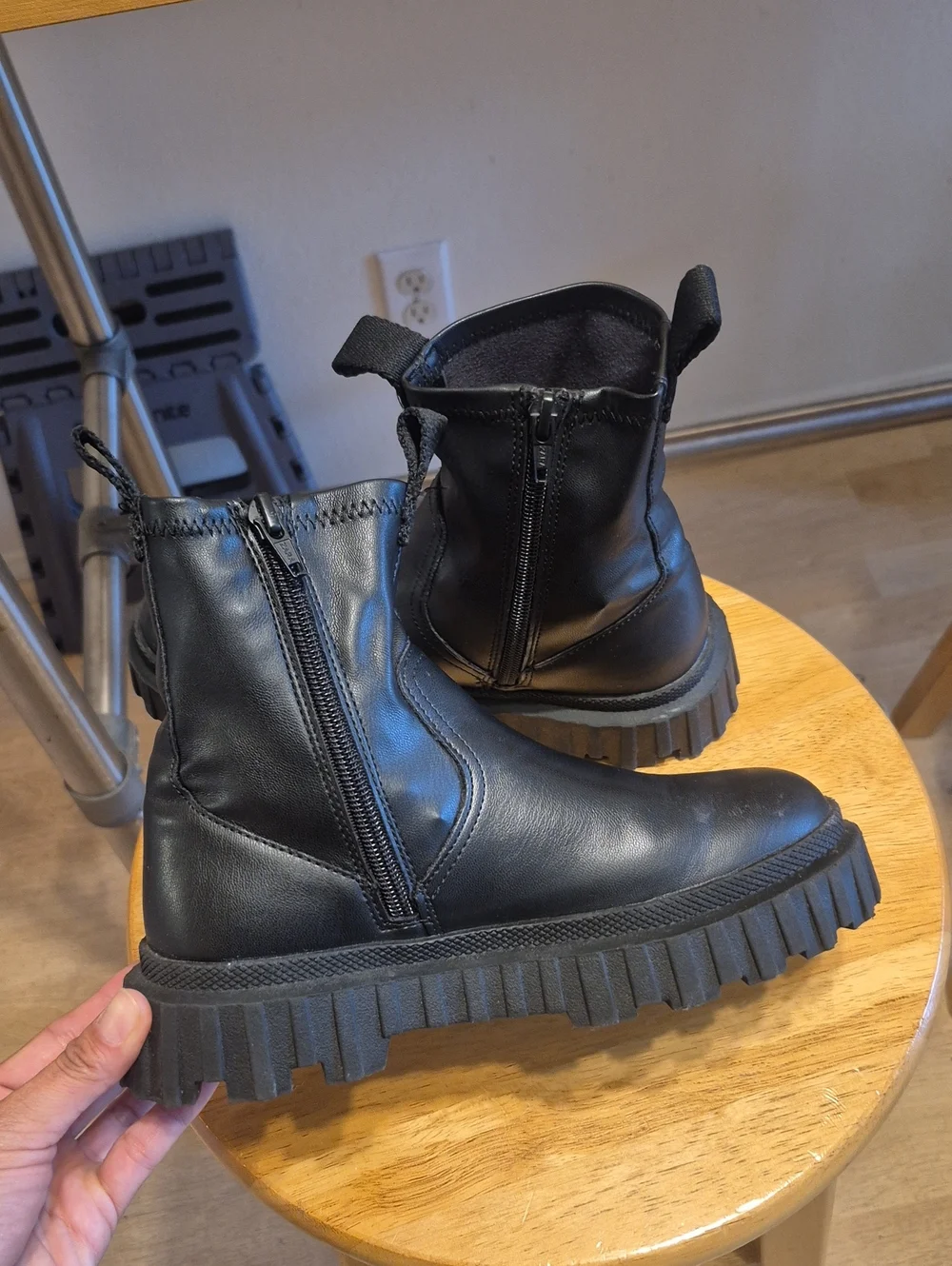 Zara Black Chuncky Platform Boots Zipper Closure